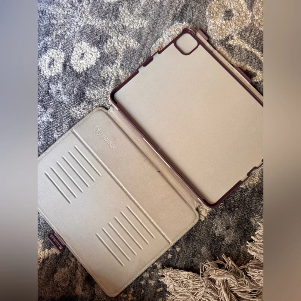 Speck Lavender Tablet Cover